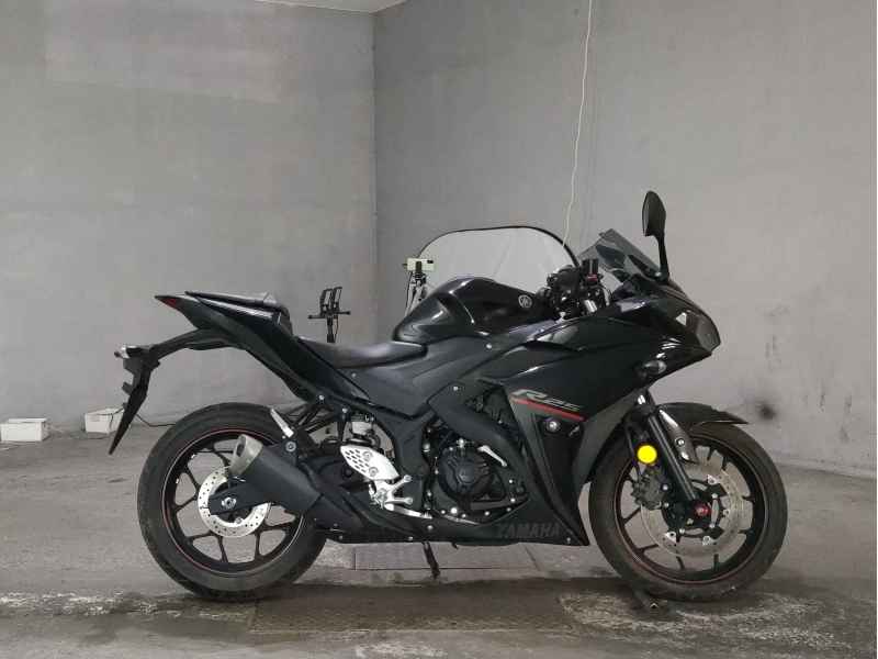 Yamaha YZF-R25 2018