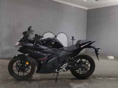 Yamaha YZF-R25 2018
