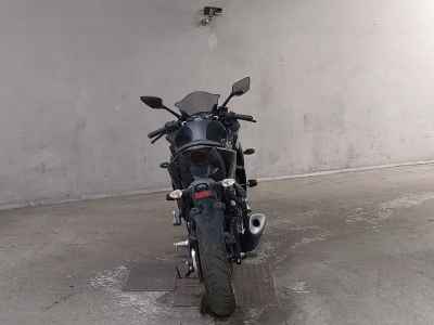Yamaha YZF-R25 2018