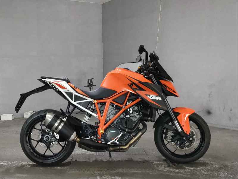 KTM 1290 Super Duke R 2015