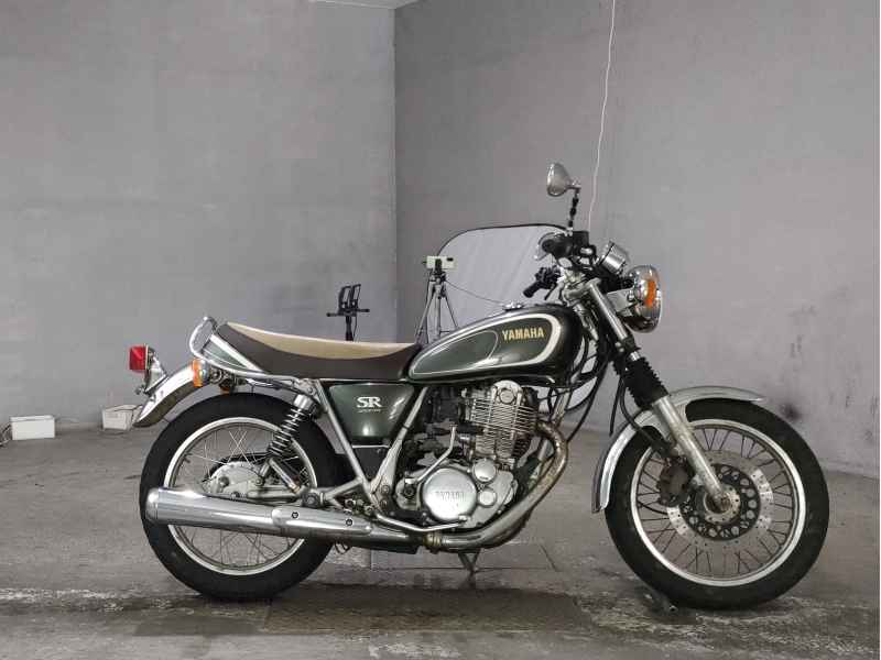 Yamaha SR400 2016
