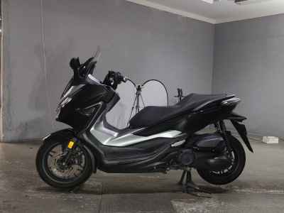 Honda Forza 2018