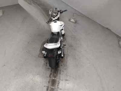 Suzuki GSR250