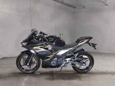 Kawasaki Ninja 400 2022