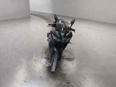 Yamaha YZF-R25 2015