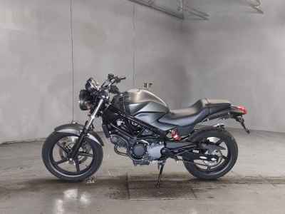 Honda VTR250 2017