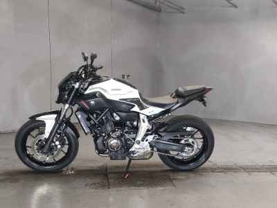Yamaha MT-07 2015