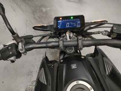 Honda CB250R 2018