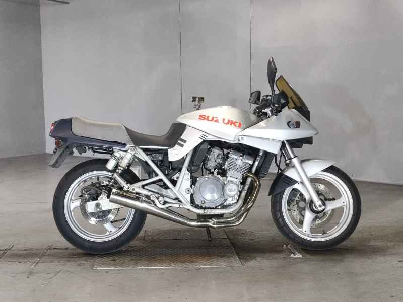 Suzuki GSX250S Katana