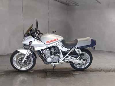 Suzuki GSX250S Katana