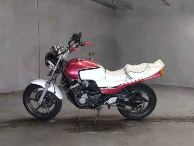 Honda CB250 Jade