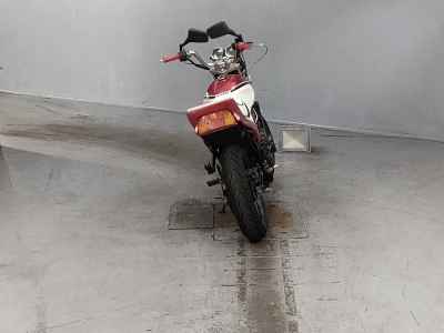 Honda CB250 Jade
