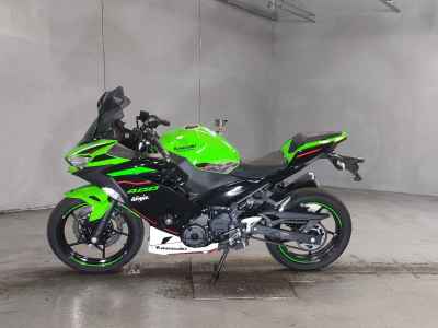 Kawasaki Ninja 400 2022