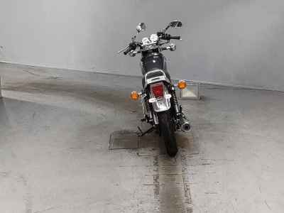 Yamaha SR400 2021
