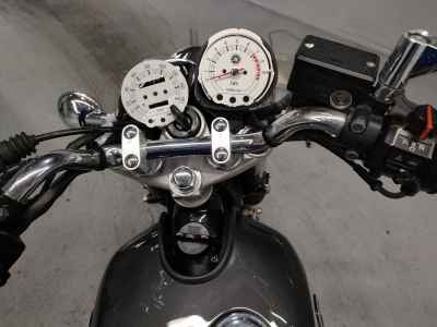 Yamaha SR400 2021
