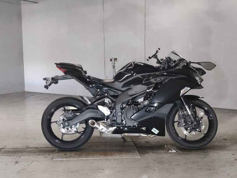 Kawasaki Ninja ZX-25R 2021
