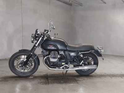 Moto Guzzi V7 Stone 2014