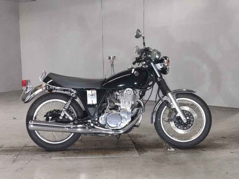 Yamaha SR400 2020