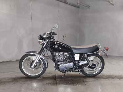 Yamaha SR400 2020