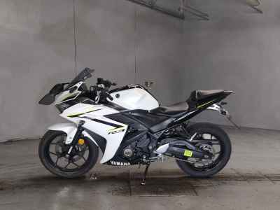 Yamaha YZF-R3 2018