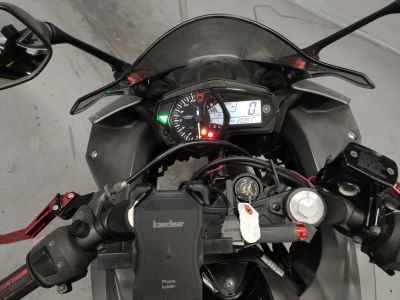 Yamaha YZF-R25 2016