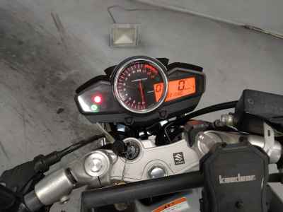 Suzuki GSR250