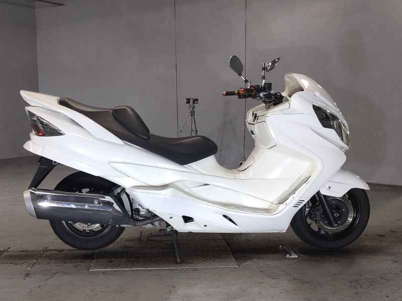 Suzuki Skywave 250S