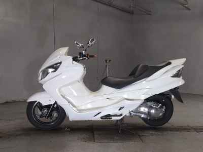 Suzuki Skywave 250S