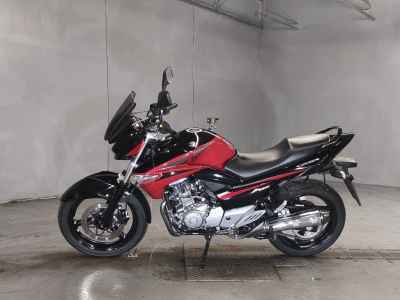 Suzuki GSR250