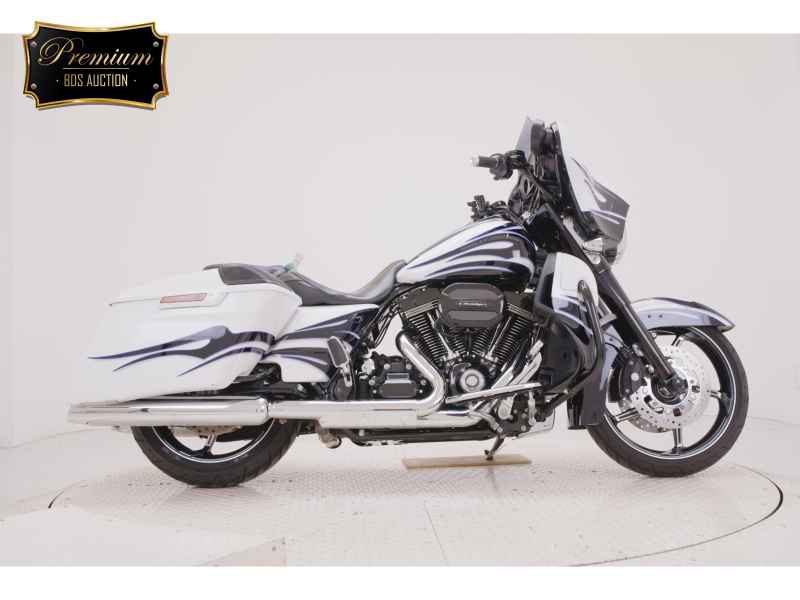 Harley-Davidson Street Glide FLHXSE1800 2016