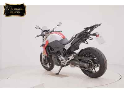 BMW F900R 2022