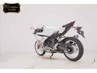 Honda CBR250RR 2023