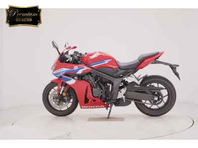 Honda CB650R E-Clutch 2024