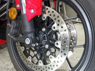Honda CB650R E-Clutch 2024