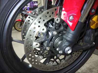 Honda CB650R E-Clutch 2024