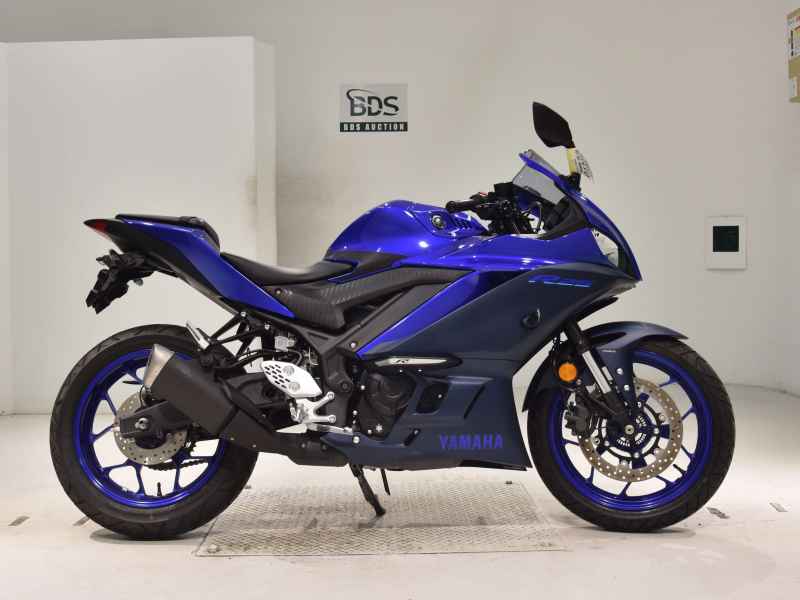 Yamaha YZF-R25 2022