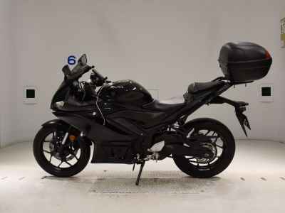 Yamaha YZF-R3 2021