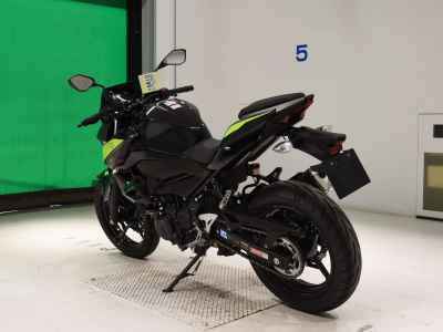 Kawasaki Z250 2022
