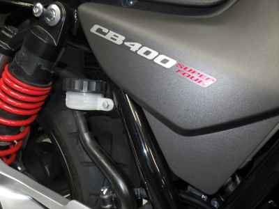 Honda CB400SF 2022