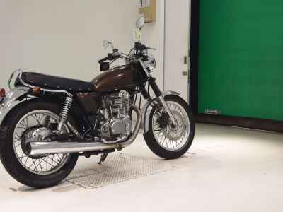 Yamaha SR400 2005