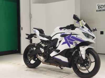 Kawasaki Ninja ZX-25R 2021