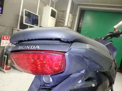Honda CB250R 2019