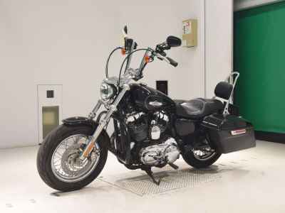 Harley-Davidson Sportster Custom XL1200C 2011