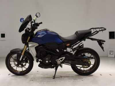Honda CB250R 2019