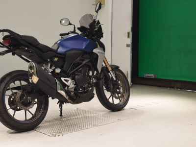 Honda CB250R 2019
