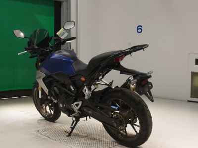 Honda CB250R 2019