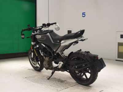 Husqvarna Svartpilen 401 2021