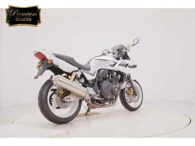 Honda CB400 Super Boldor 2012
