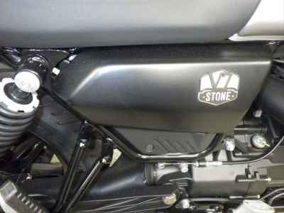 Moto Guzzi V7 Stone 2024