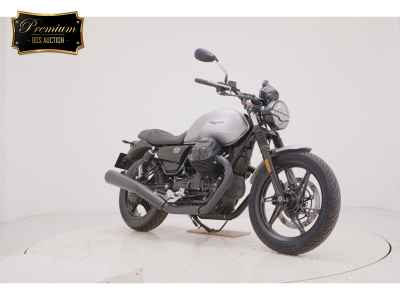 Moto Guzzi V7 Stone 2024